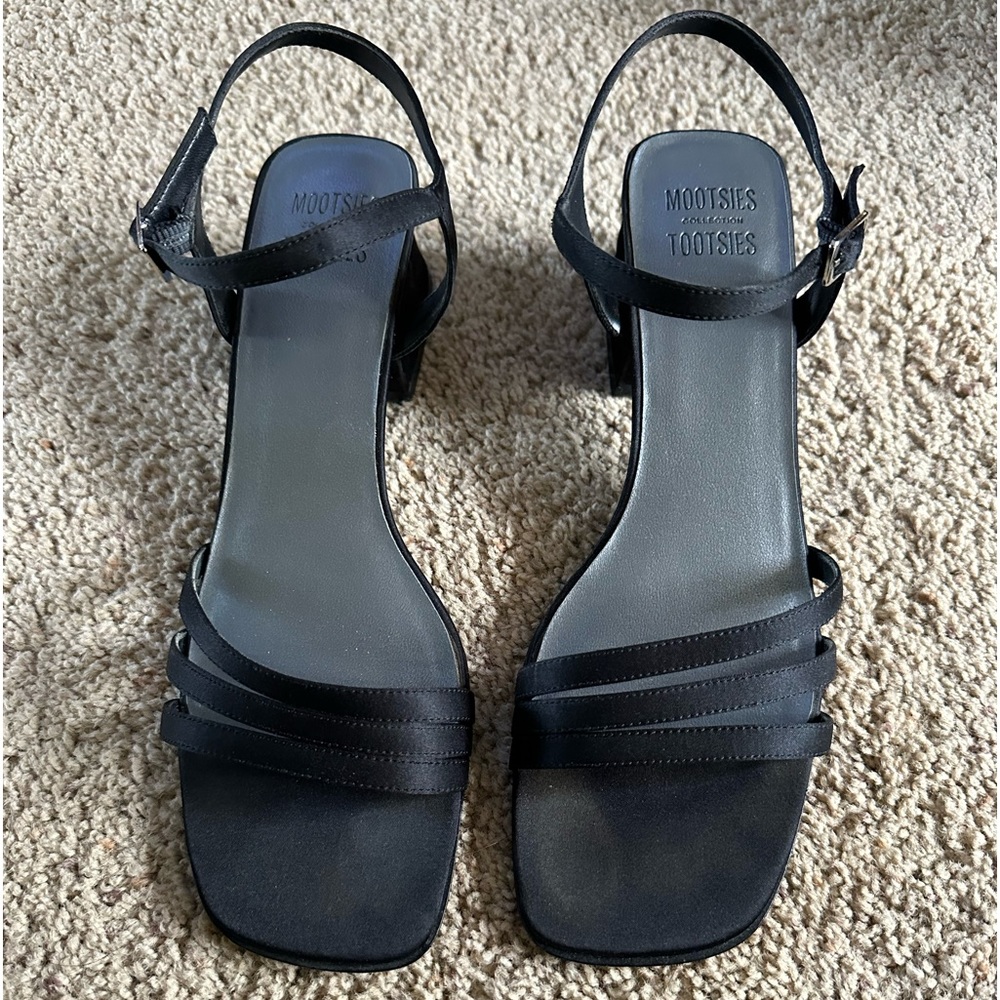 Mootsies Tootsies black size 10